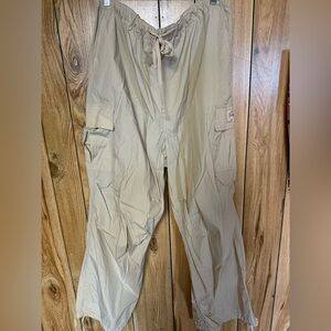 Victoria’s Secret PINK Chloe x Halle parachute pants xxl